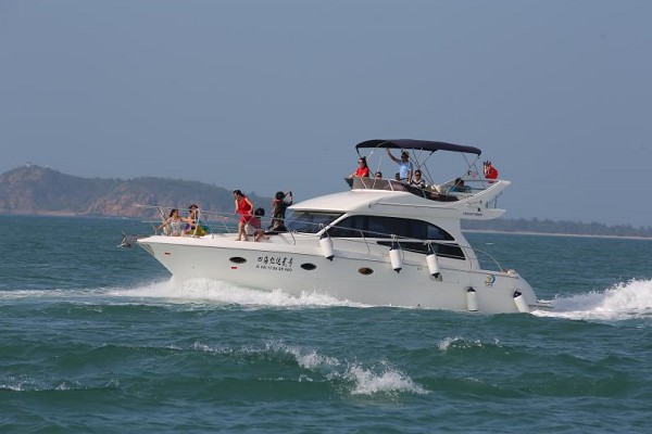 42英尺三層飛橋游艇 42英尺三層飛橋游艇