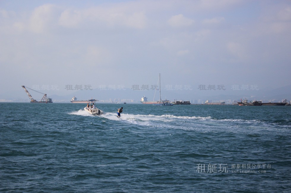 做資深三亞旅游達人，游艇旅游更時尚！