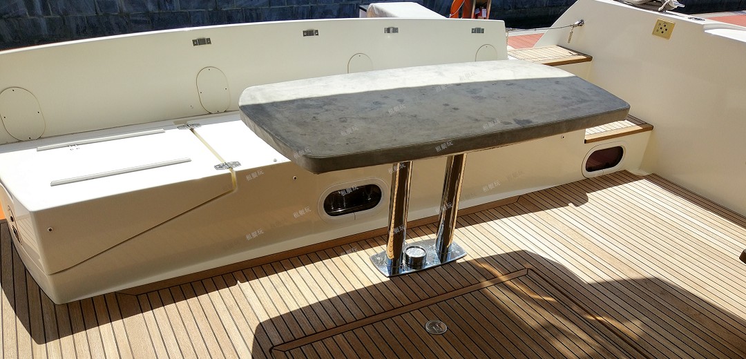 亞諾550動(dòng)力艇